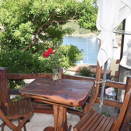 Apartment Anamarija 발룬 외부 사진