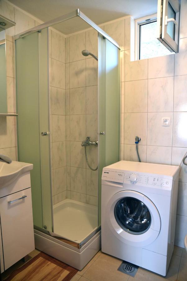 Apartment Anamarija 발룬 외부 사진
