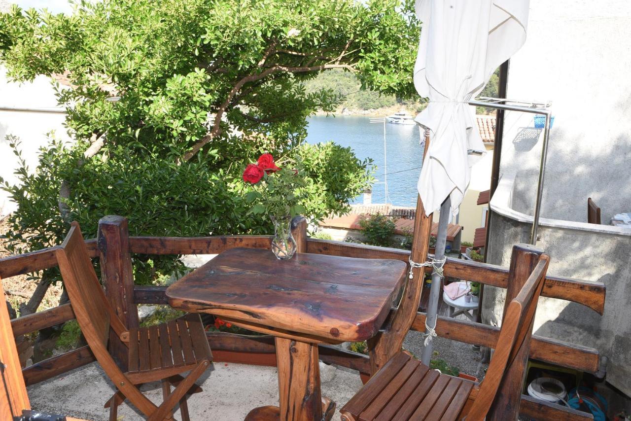 Apartment Anamarija 발룬 외부 사진